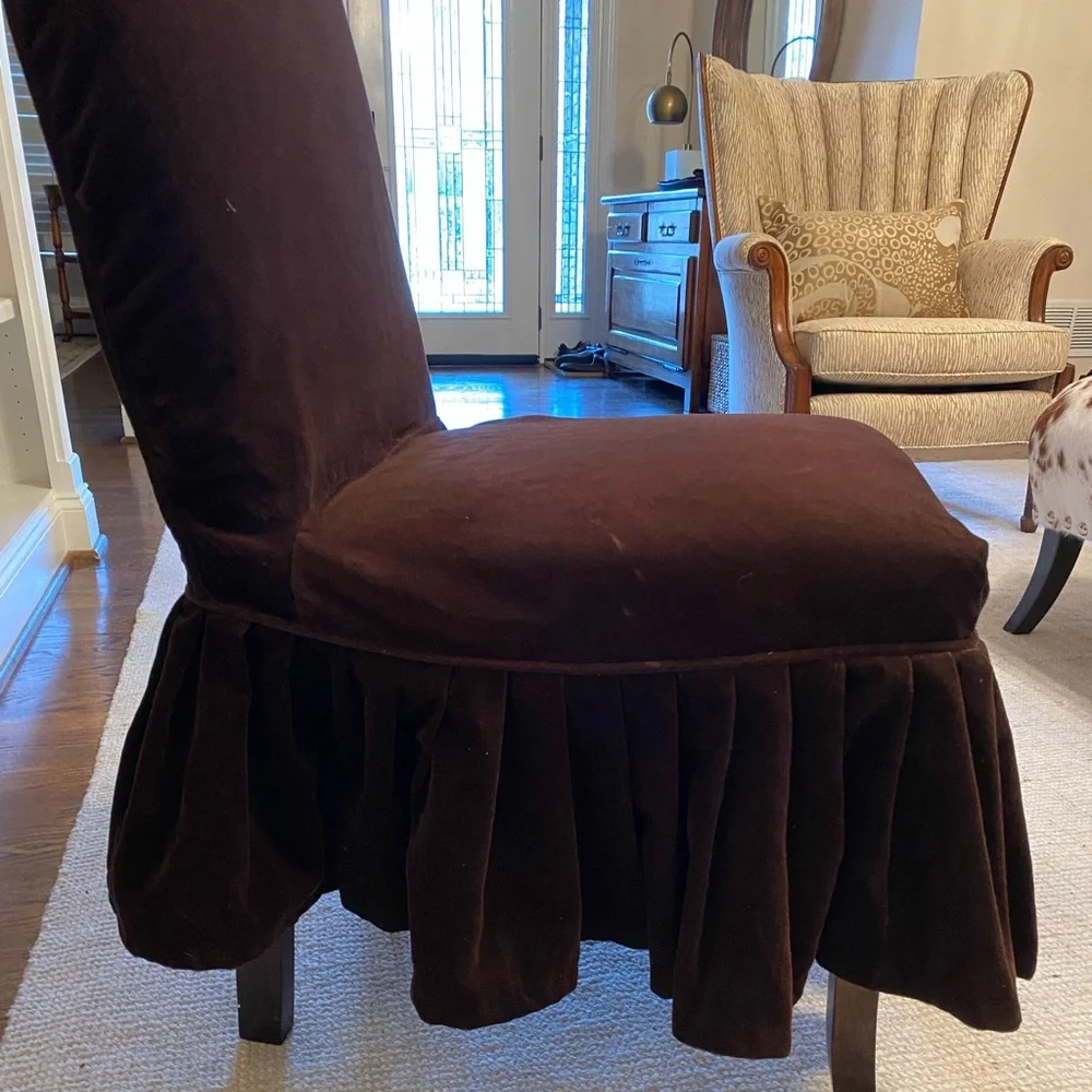 Brown Velvet Chair Cover - Picture 5 of 16